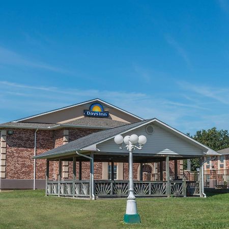 Days Inn By Wyndham Perryville Buitenkant foto