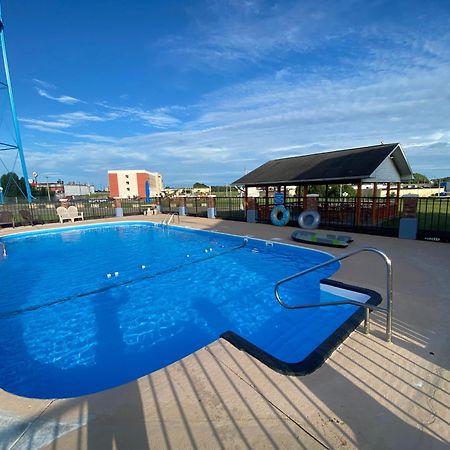 Days Inn By Wyndham Perryville Buitenkant foto