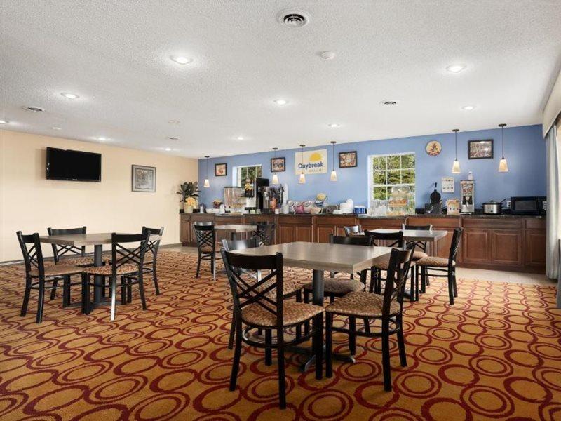 Days Inn By Wyndham Perryville Buitenkant foto