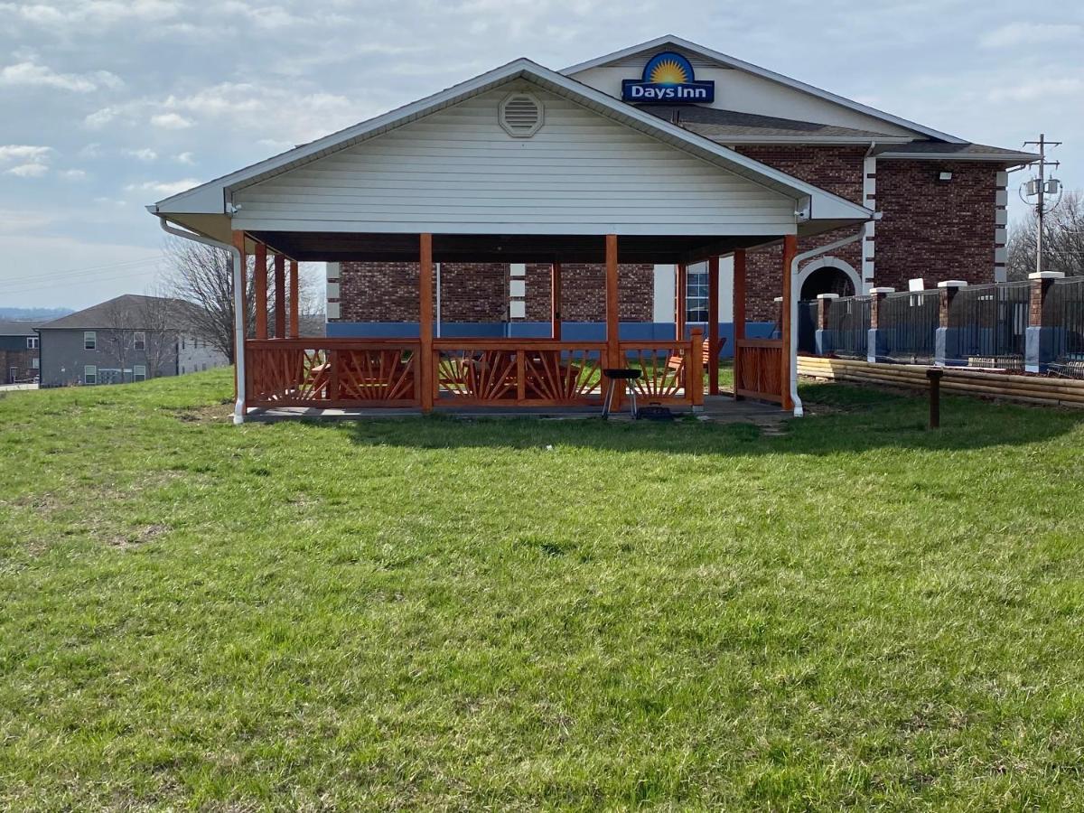 Days Inn By Wyndham Perryville Buitenkant foto